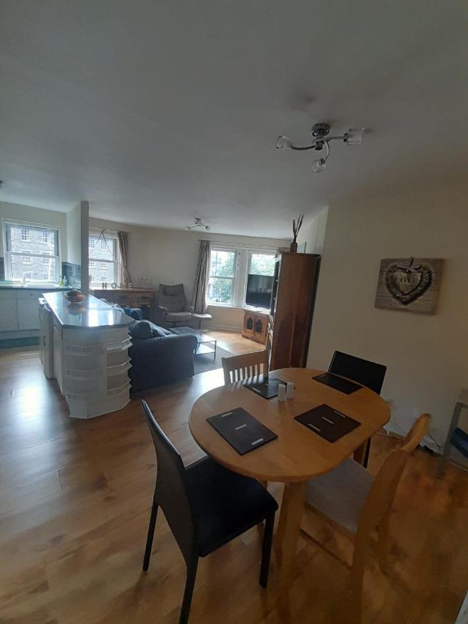 3 Bedrooms Flat In Central Edinburgh Old Town , Grassmarket Heart Of Edinburgh Flat Sleeps 6 , Eh1 Экстерьер фото